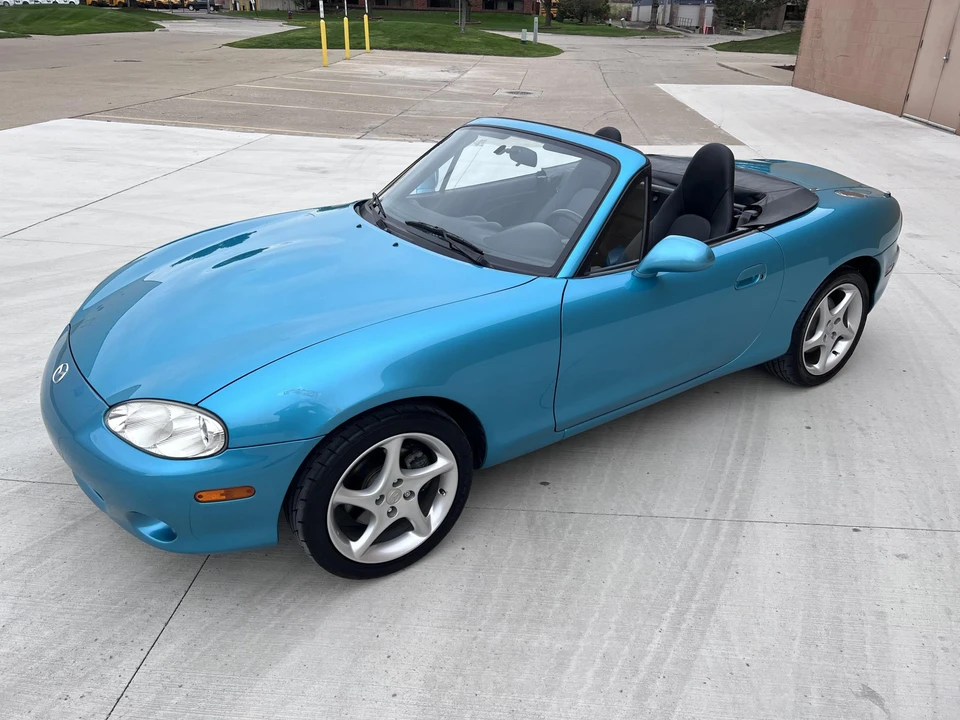 2003 Mazda NB MX-5 Miata - Image 6 of 31