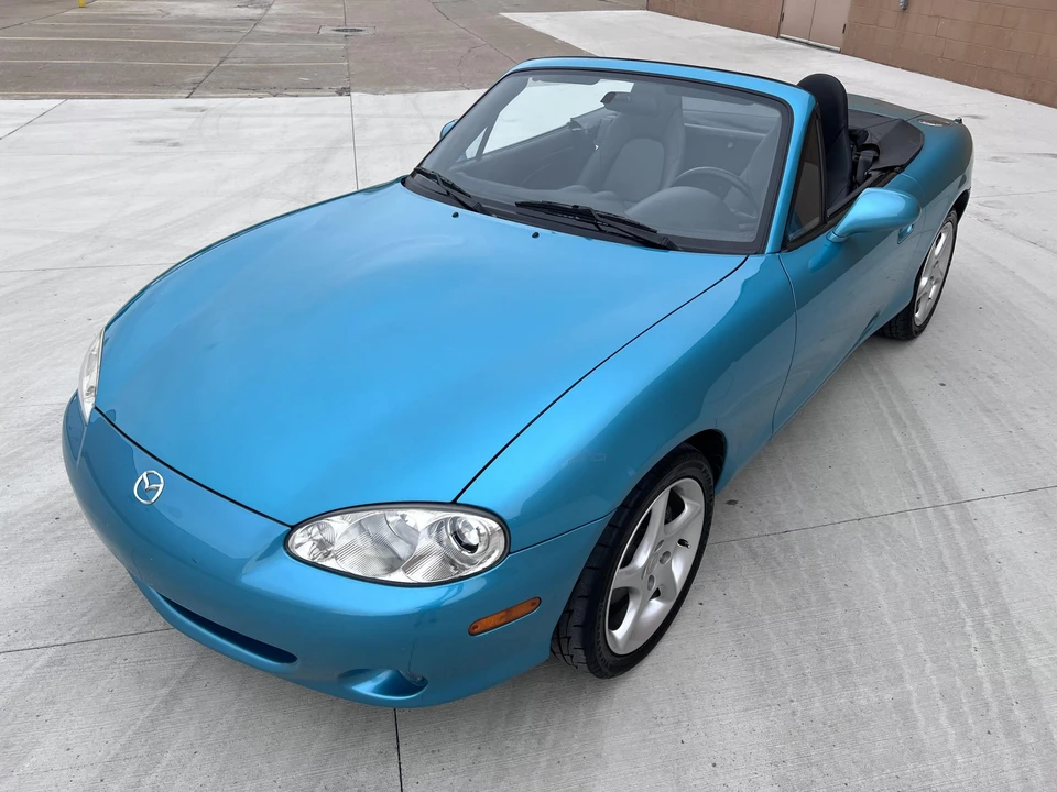 2003 Mazda NB MX-5 Miata - Image 5 of 31
