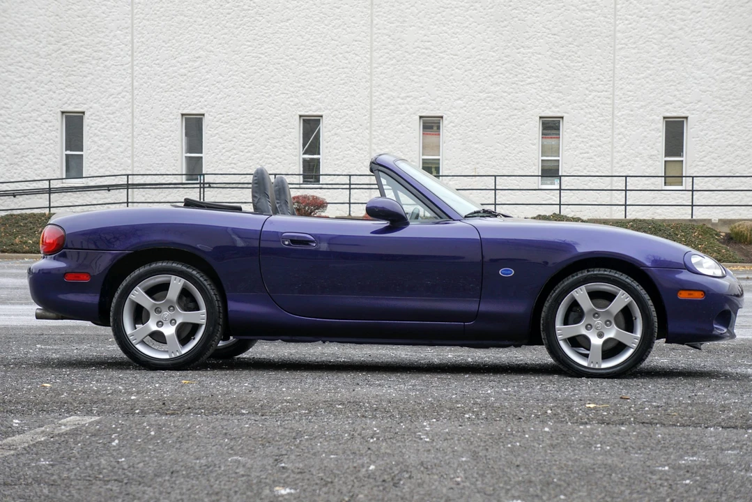 2003 Mazda NB MX-5 Miata - Image 17 of 31