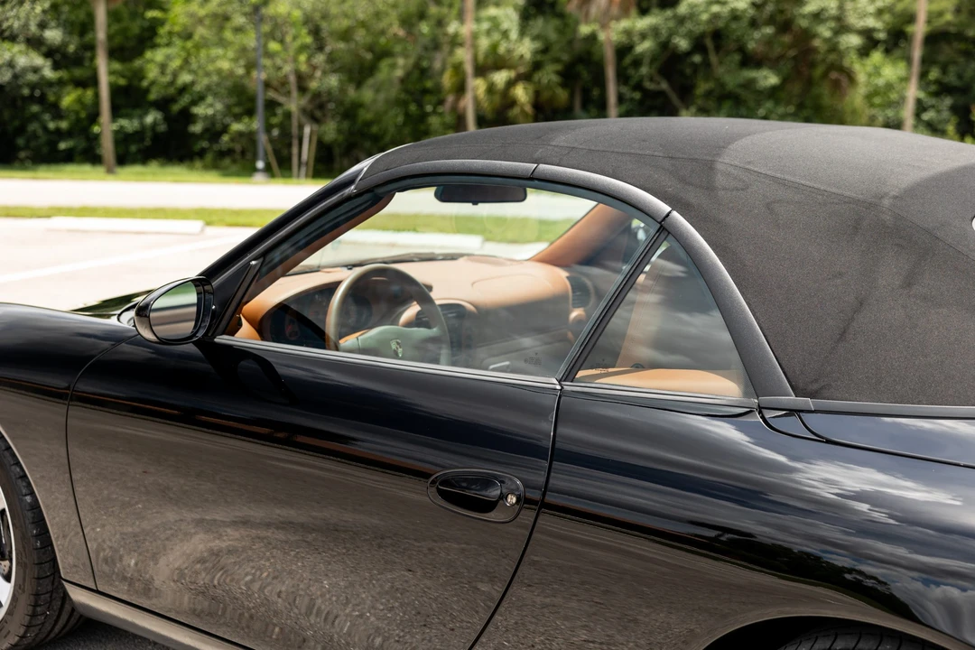 2003 Porsche 996 Carrera - Image 24 of 31