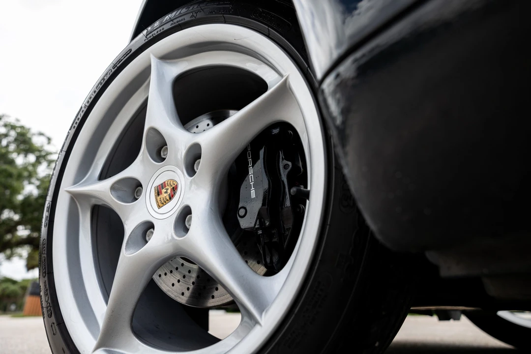 2003 Porsche 996 Carrera - Image 27 of 31