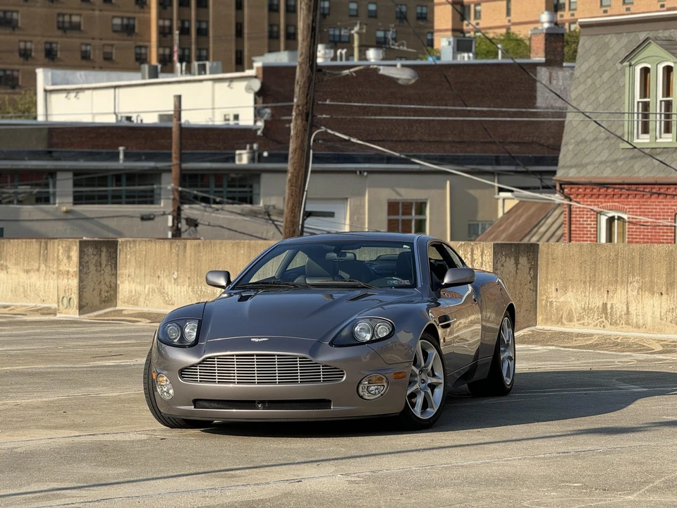 2004 Aston Martin Vanquish 1st Gen - Image 5 of 31
