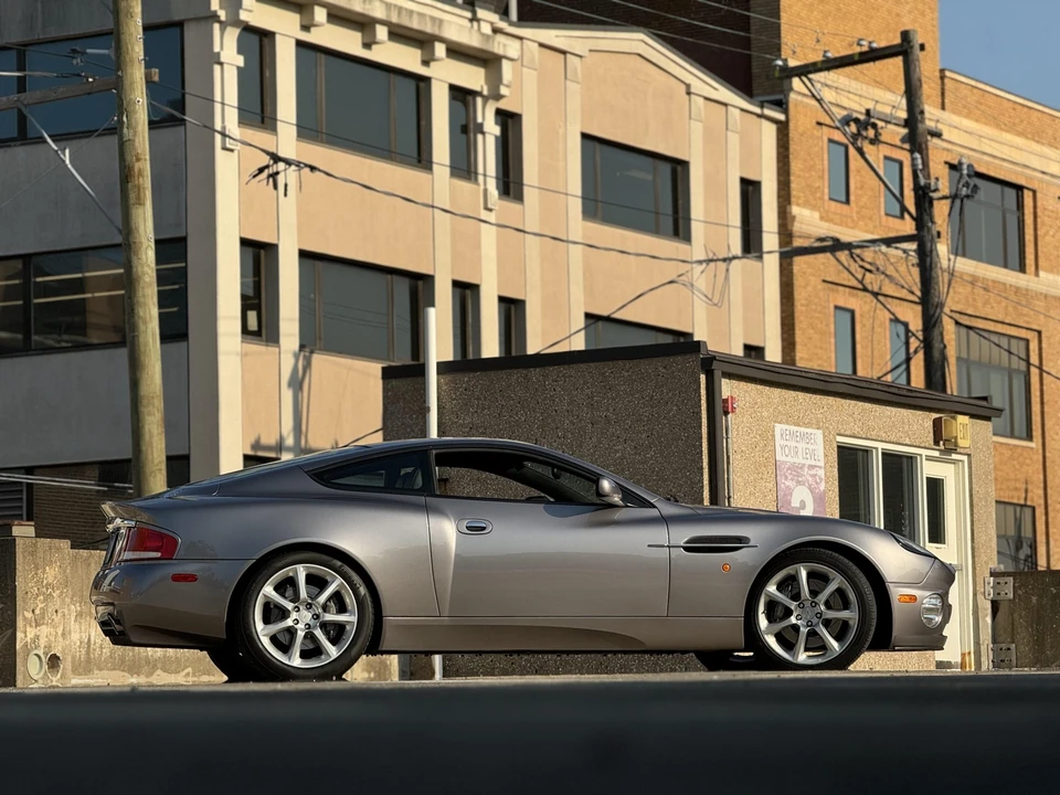 2004 Aston Martin Vanquish 1st Gen - Image 15 of 31