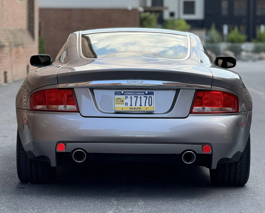 2004 Aston Martin Vanquish 1st Gen - Image 19 of 31