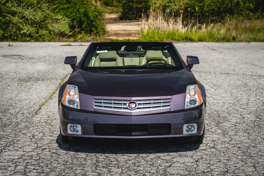 2004 Cadillac XLR - Image 12 of 31