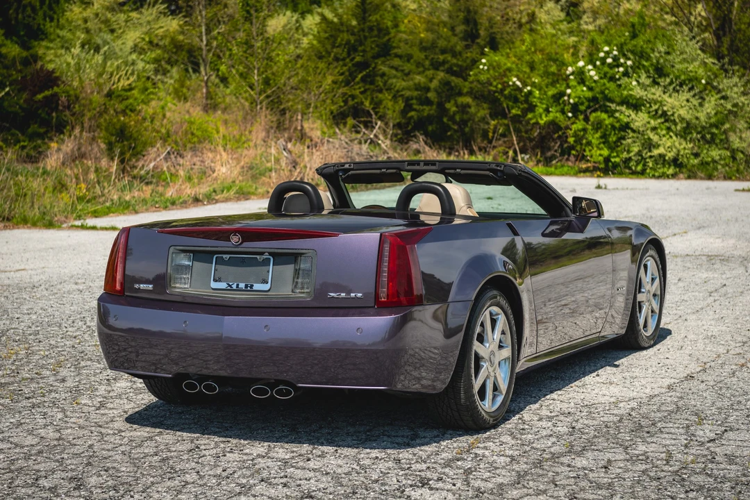 2004 Cadillac XLR - Image 25 of 31