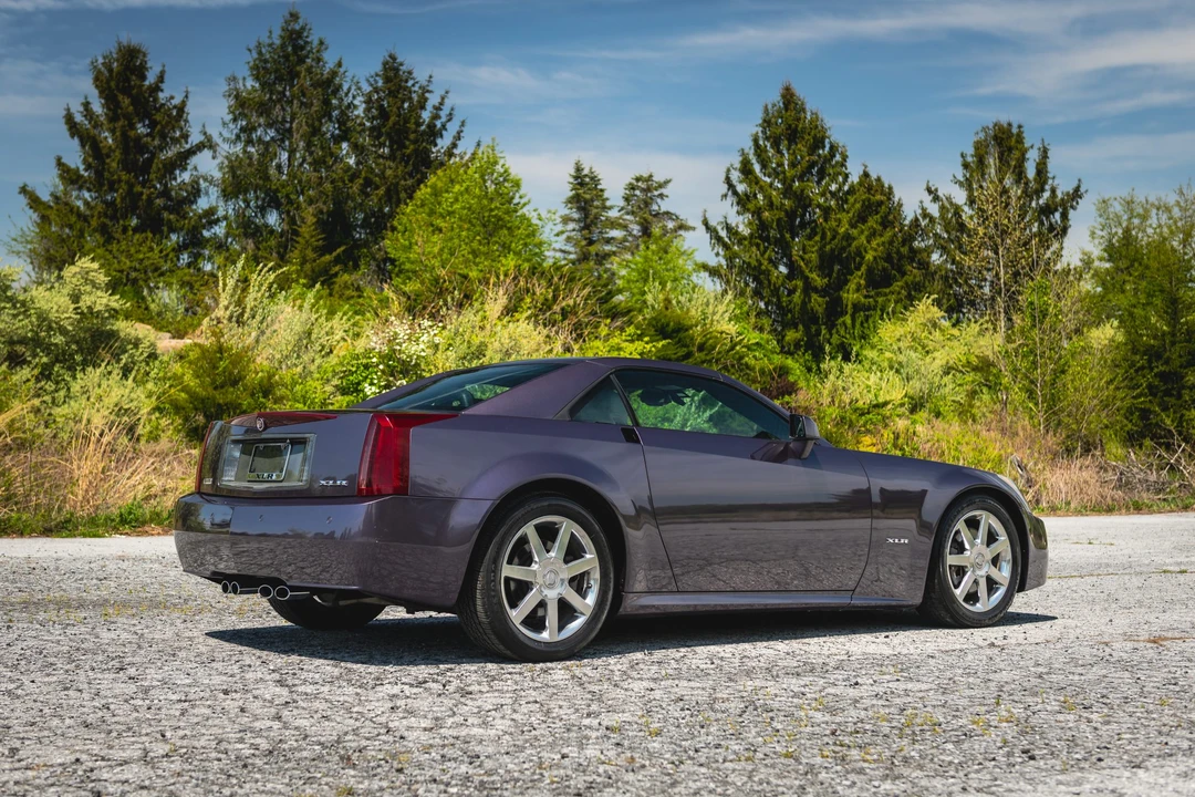 2004 Cadillac XLR - Image 21 of 31