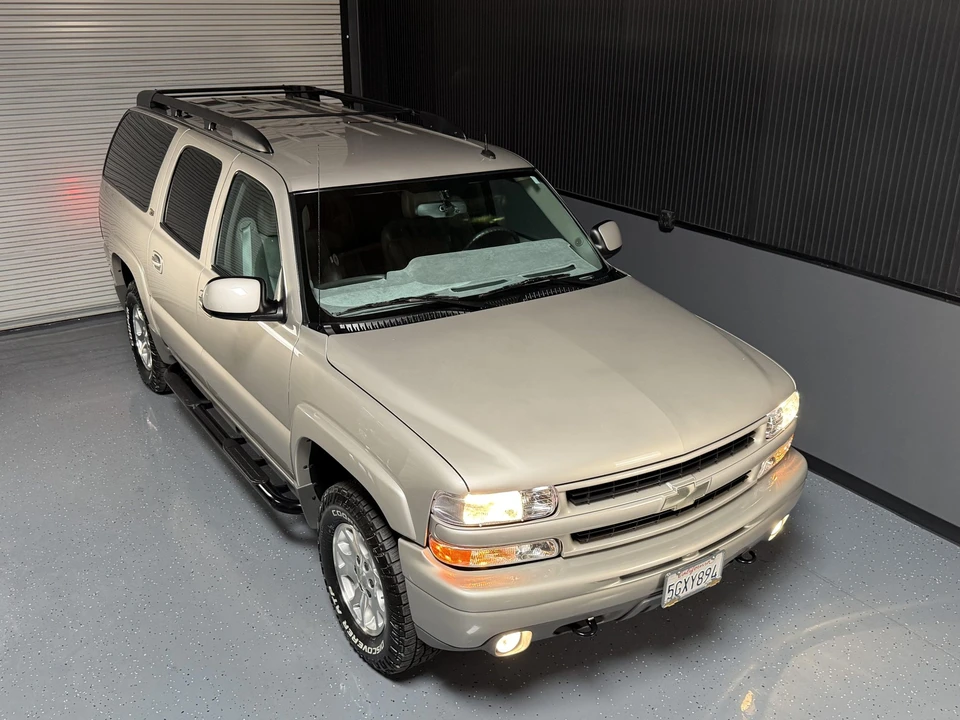 2004 Chevrolet Suburban 9th Gen - Image 31 of 31