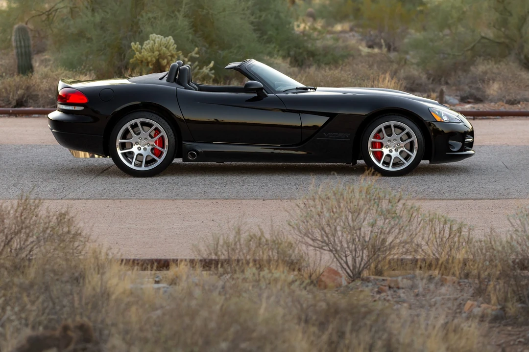2004 Dodge Viper 3rd Gen - Image 19 of 31