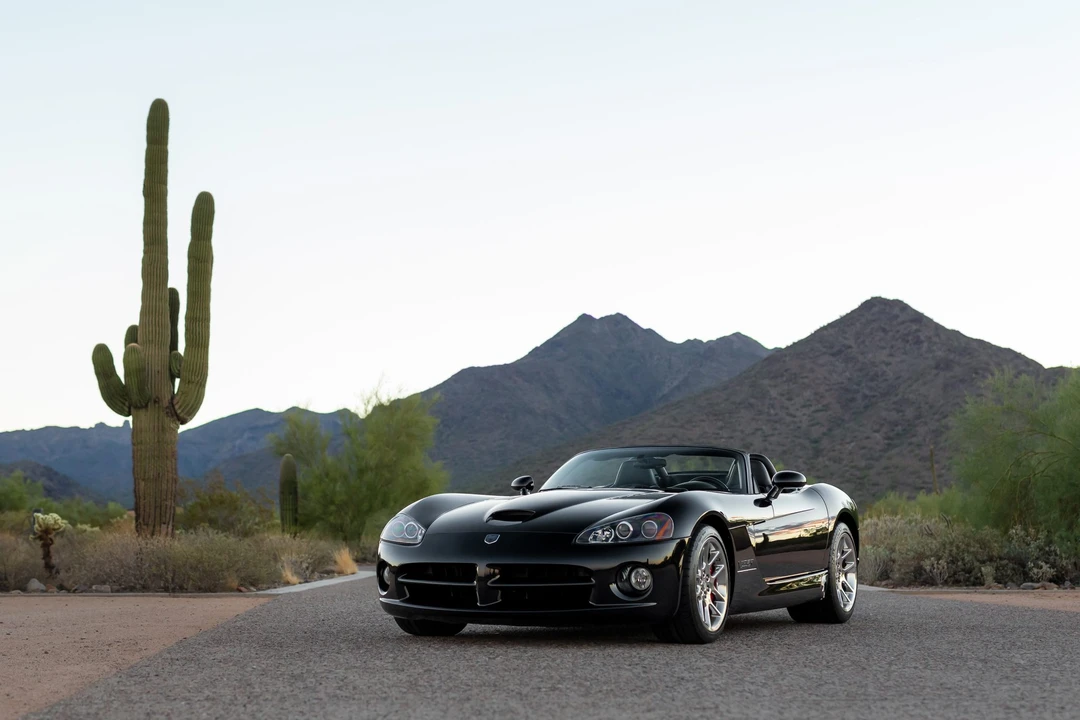2004 Dodge Viper 3rd Gen - Image 2 of 31