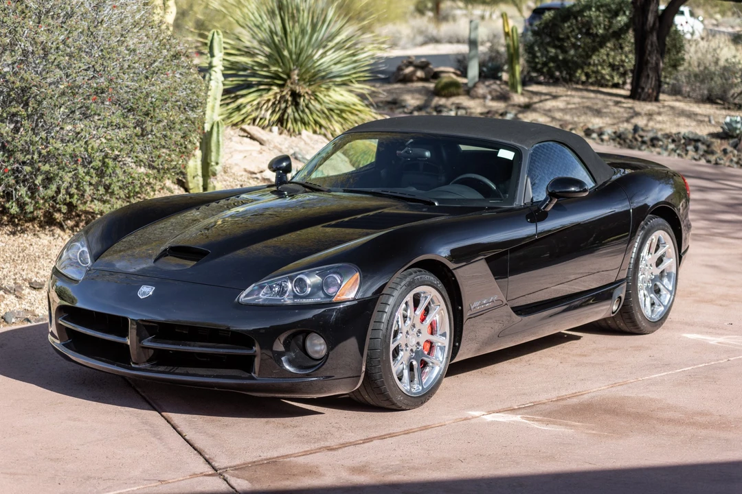 2004 Dodge Viper 3rd Gen - Image 9 of 31