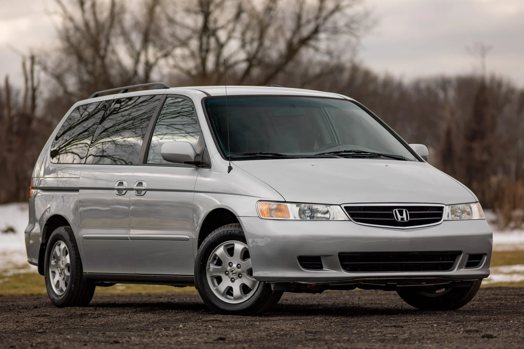 2004 Honda Odyssey - Image 16 of 31