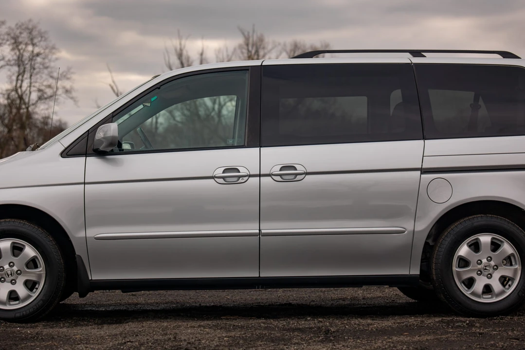 2004 Honda Odyssey - Image 22 of 31