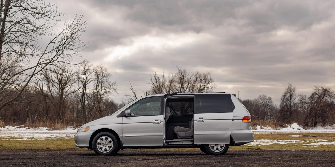2004 Honda Odyssey - Image 4 of 31