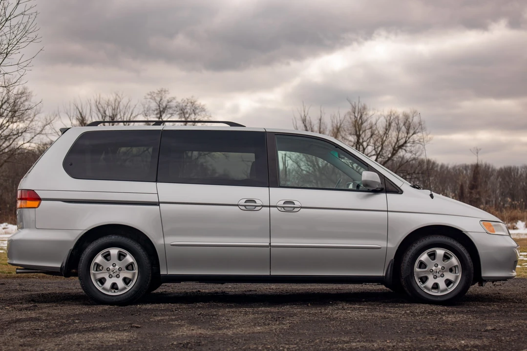 2004 Honda Odyssey - Image 12 of 31