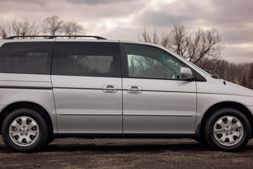 2004 Honda Odyssey - Image 29 of 31
