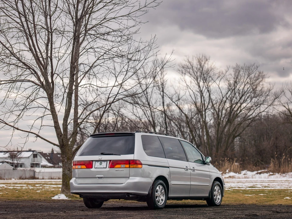 2004 Honda Odyssey - Image 11 of 31
