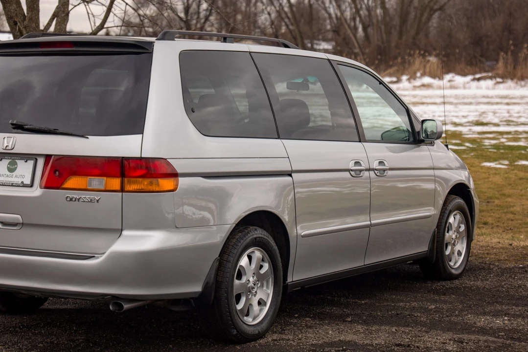 2004 Honda Odyssey - Image 27 of 31