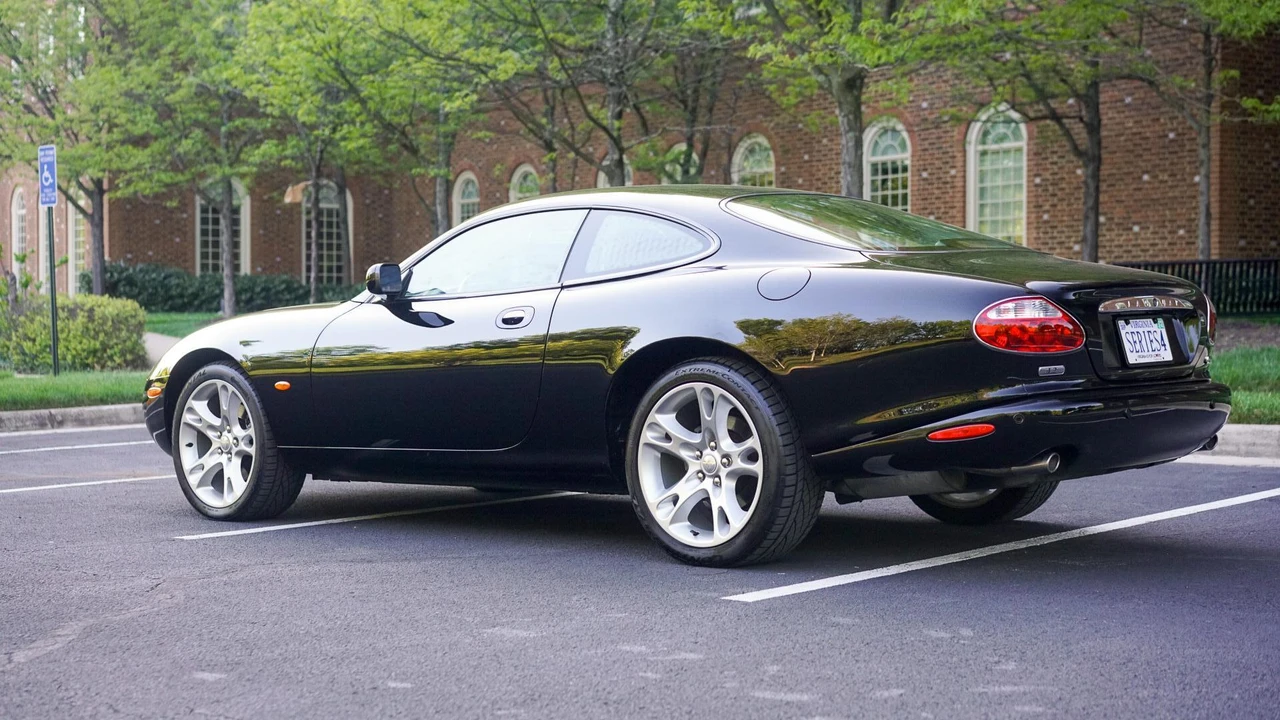 2004 Jaguar X100 XK8 - Image 5 of 31