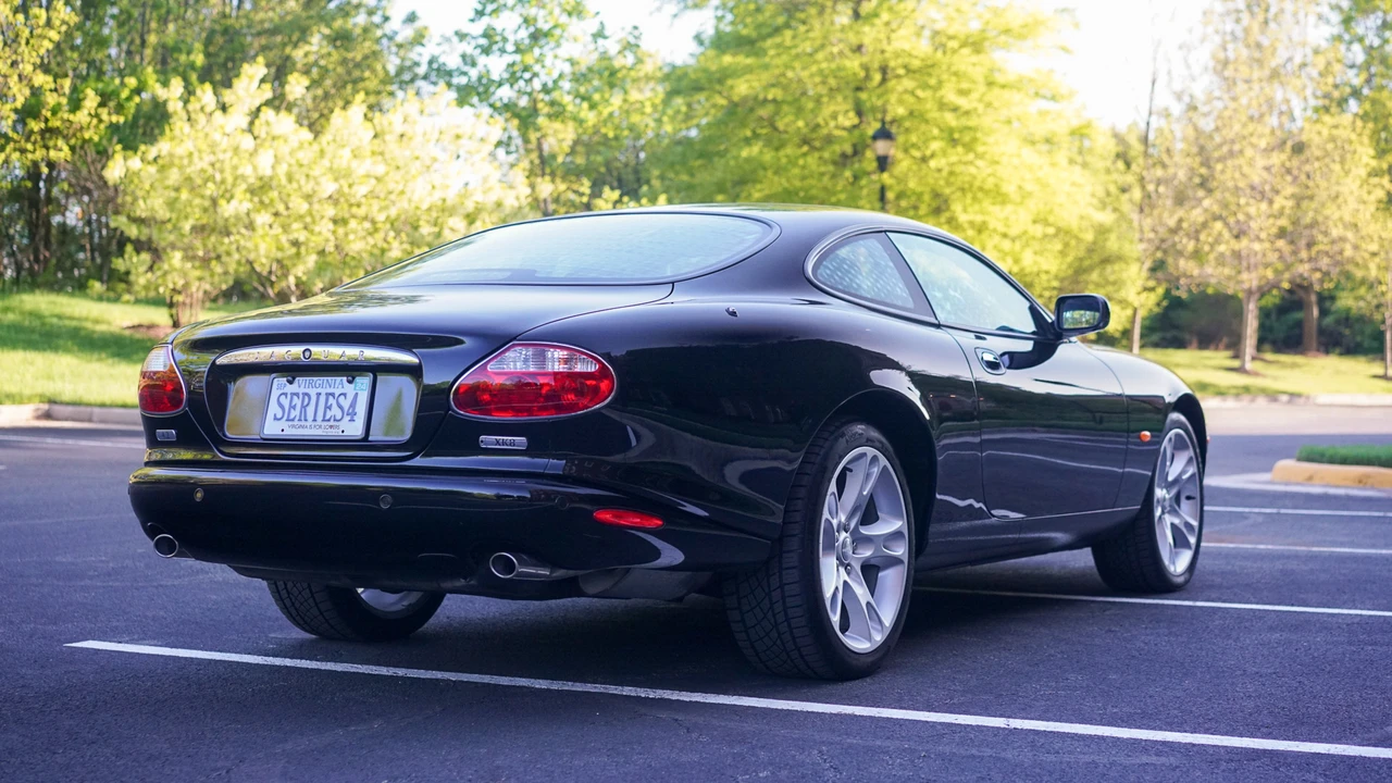 2004 Jaguar X100 XK8 - Image 7 of 31