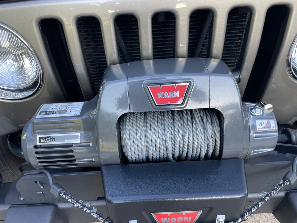 2004 Jeep TJ Wrangler - Image 28 of 31
