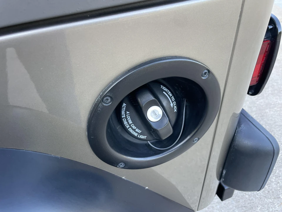 2004 Jeep TJ Wrangler - Image 21 of 31