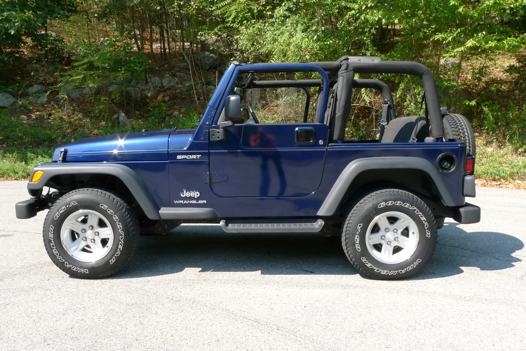 2004 Jeep TJ Wrangler - Image 18 of 31