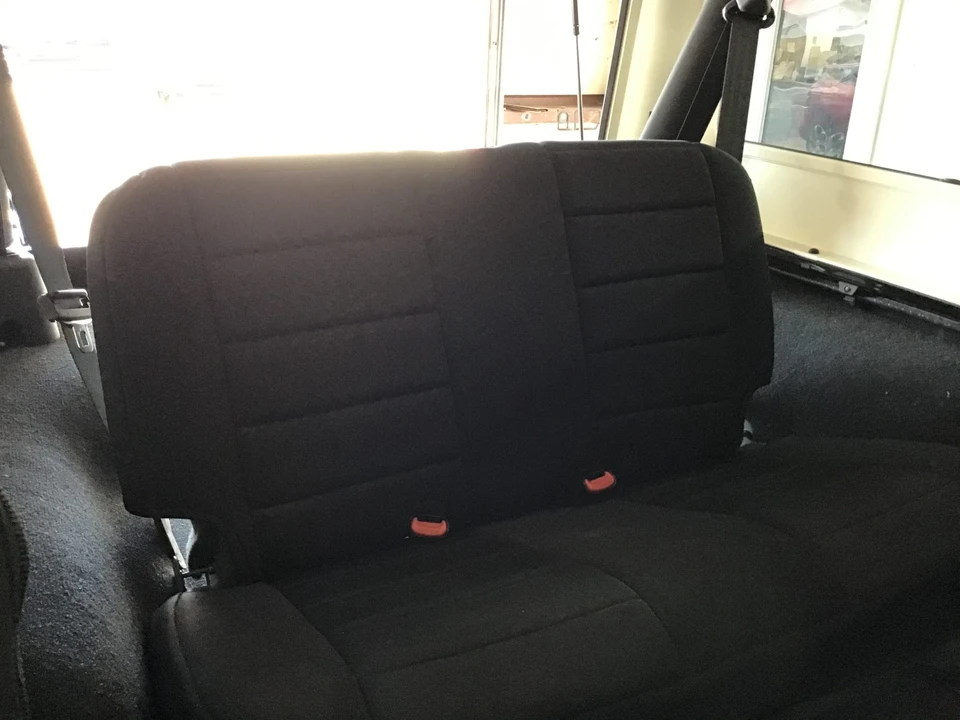 2004 Jeep TJ Wrangler - Image 26 of 31