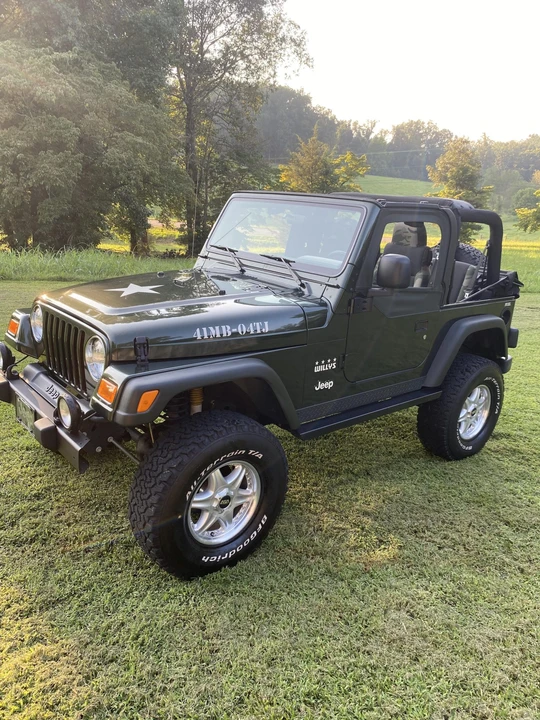 2004 Jeep TJ Wrangler - Image 2 of 31