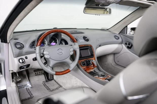 2004 Mercedes-Benz R230 SL-Class - Image 5 of 8