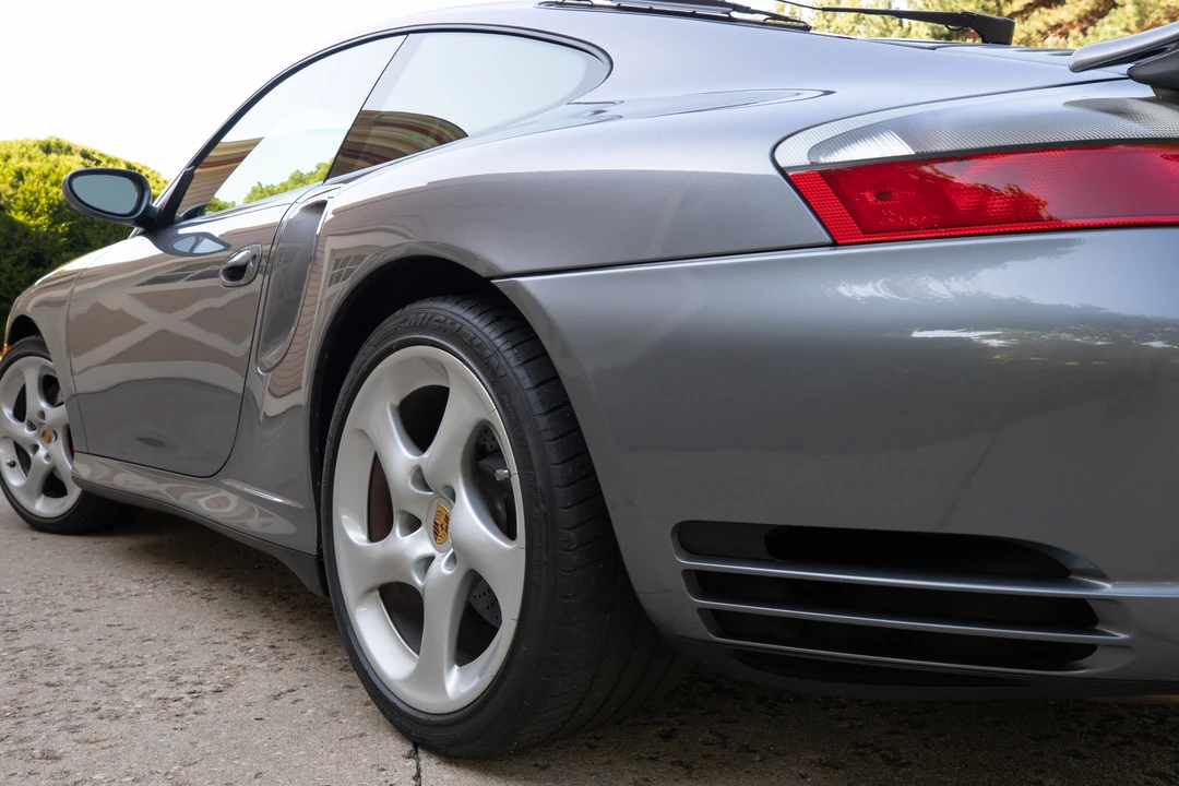 2004 Porsche 996 Turbo - Image 11 of 31