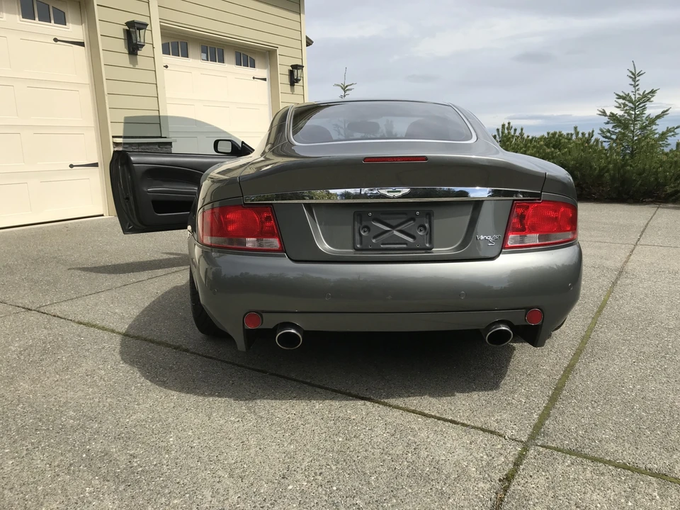 2005 Aston Martin Vanquish 1st Gen - Image 13 of 31