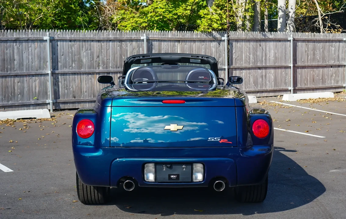 2005 Chevrolet SSR - Image 3 of 6