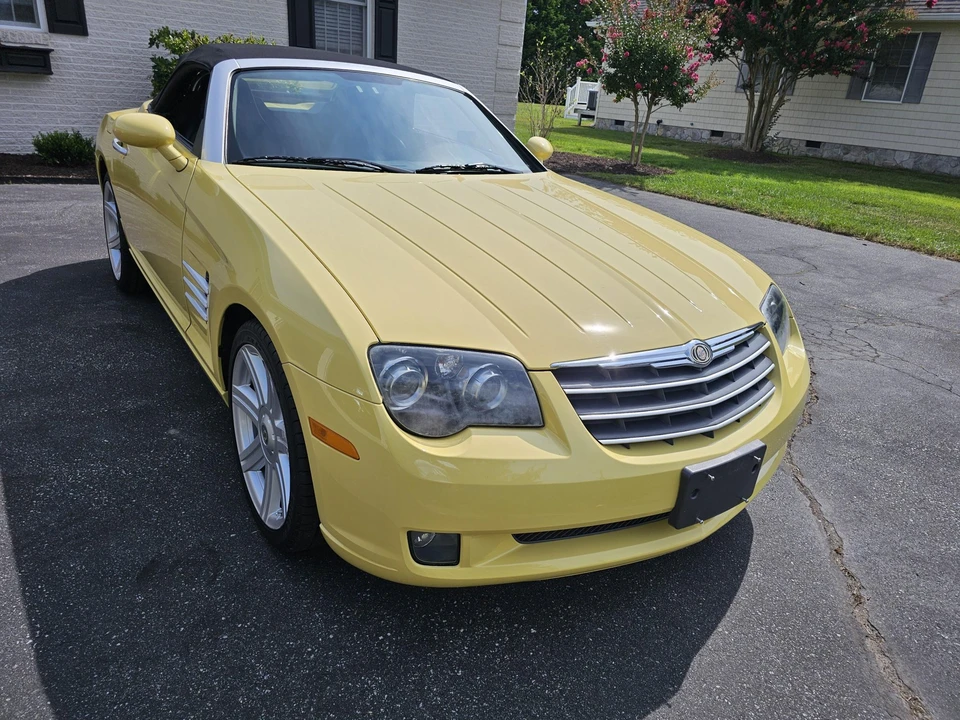 2005 Chrysler Crossfire - Image 11 of 31