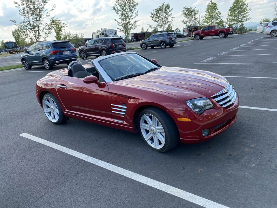 2005 Chrysler Crossfire - Image 8 of 31