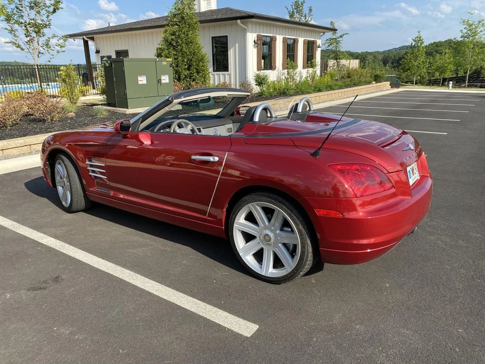 2005 Chrysler Crossfire - Image 5 of 31