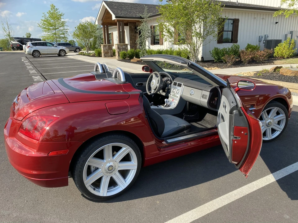 2005 Chrysler Crossfire - Image 30 of 31