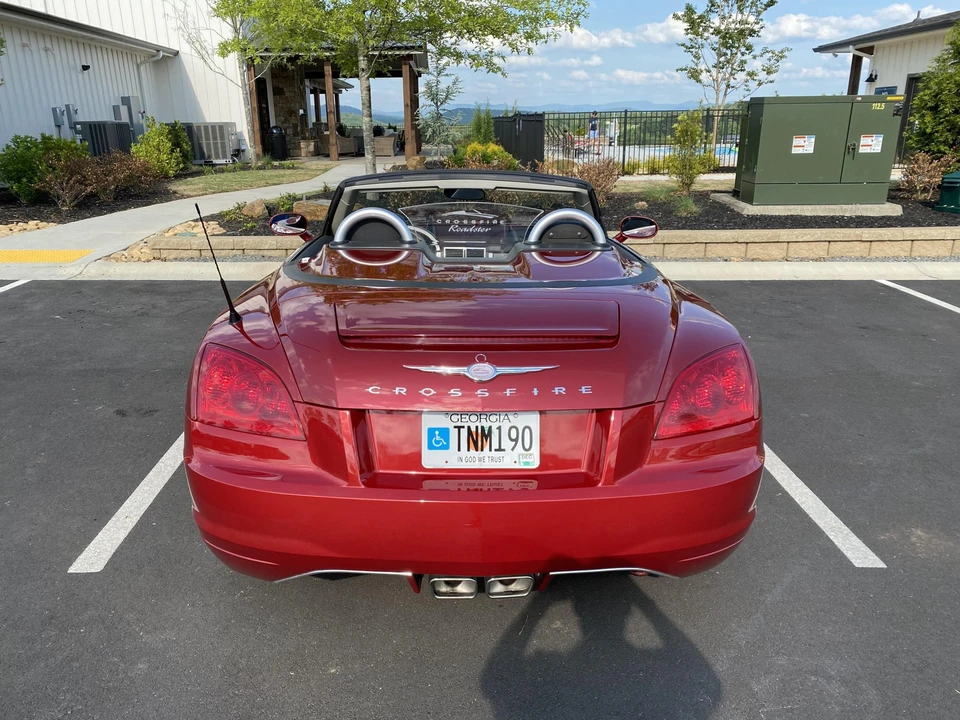 2005 Chrysler Crossfire - Image 6 of 31