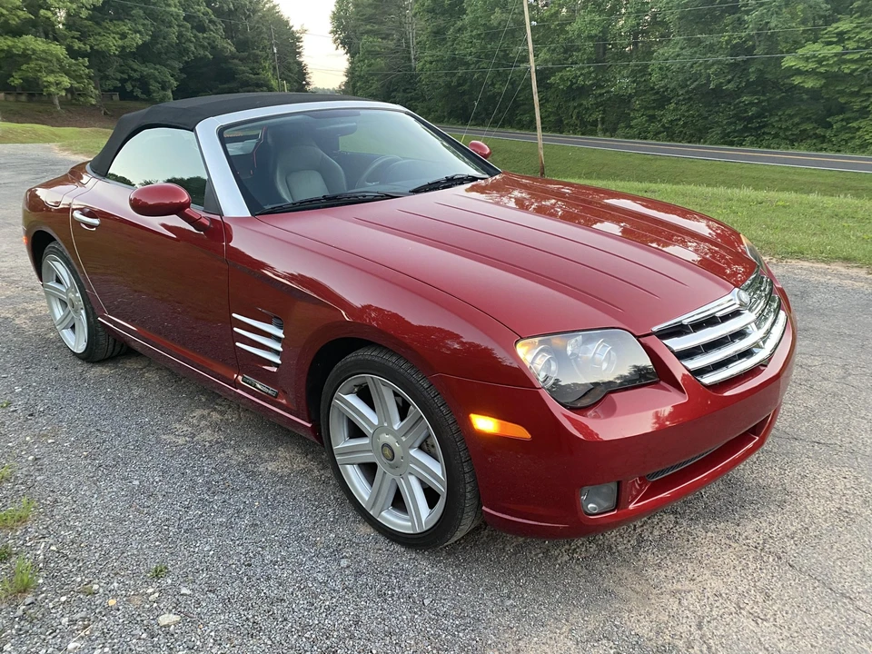 2005 Chrysler Crossfire - Image 12 of 31