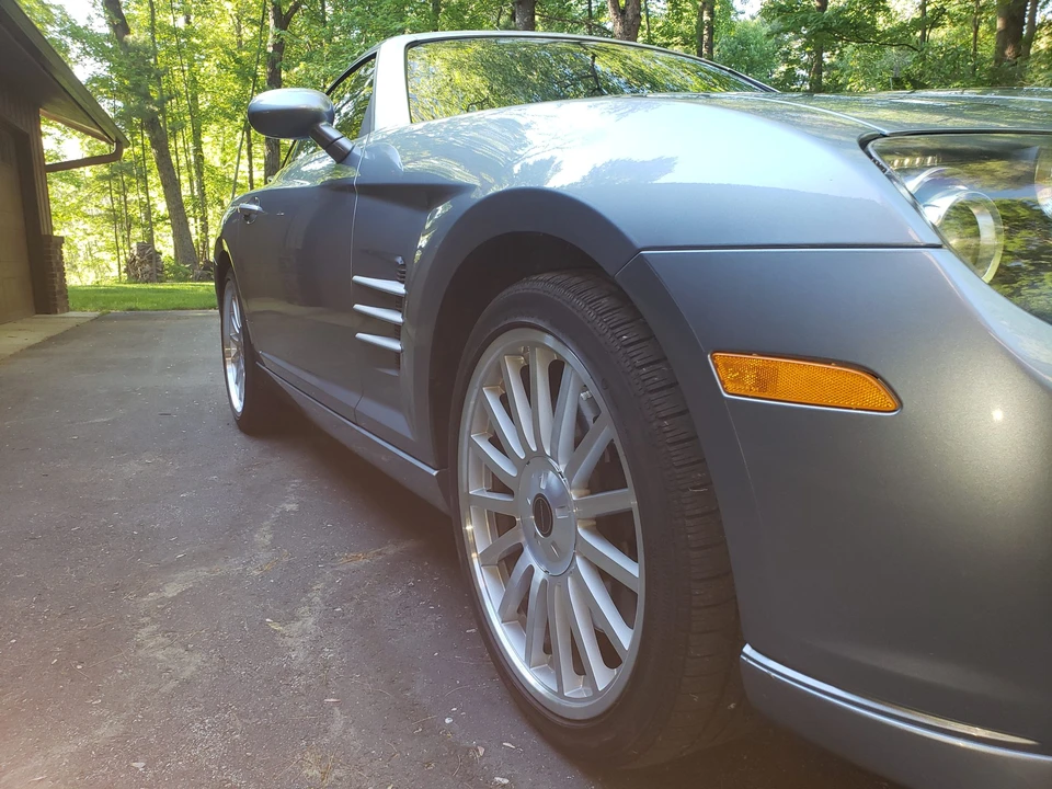 2005 Chrysler Crossfire - Image 18 of 31