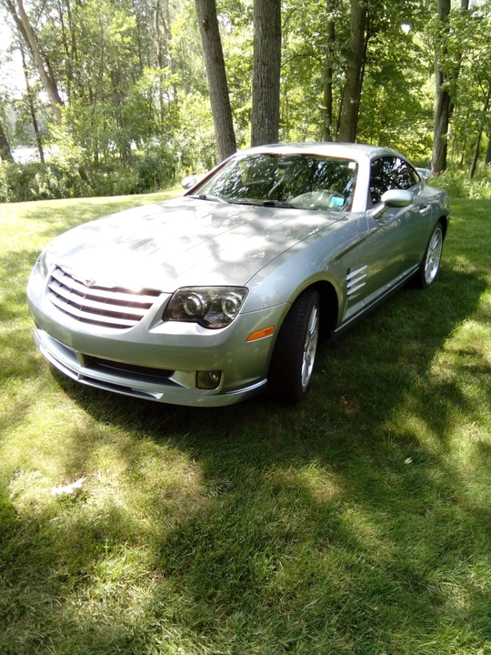 2005 Chrysler Crossfire - Image 2 of 31
