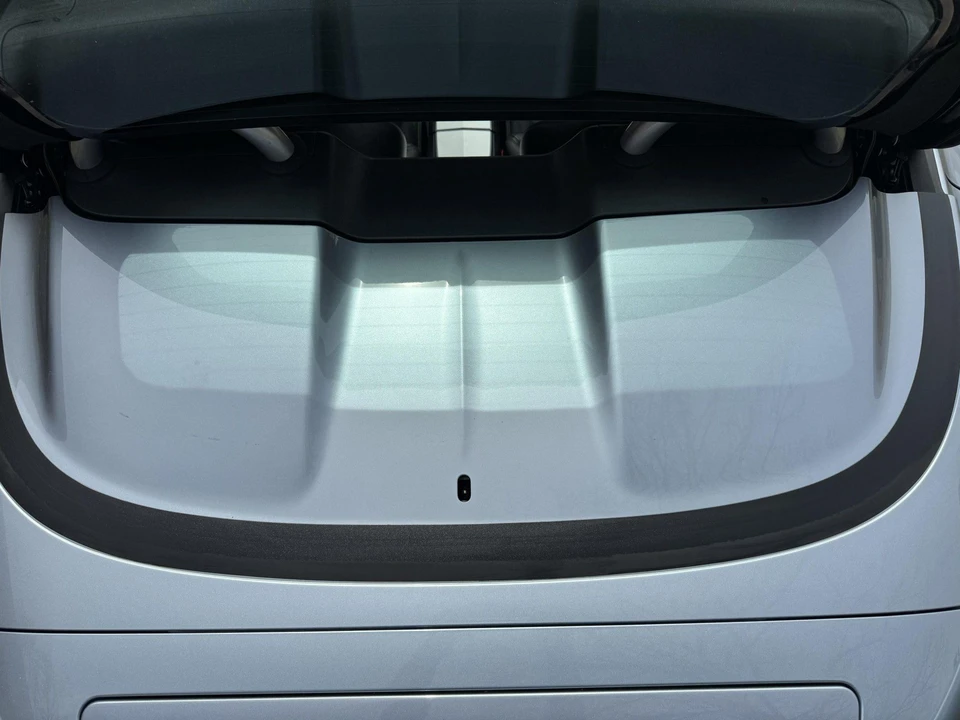 2005 Chrysler Crossfire - Image 15 of 31
