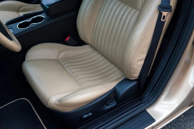 2005 Ford Thunderbird 11th Gen - Image 4 of 8