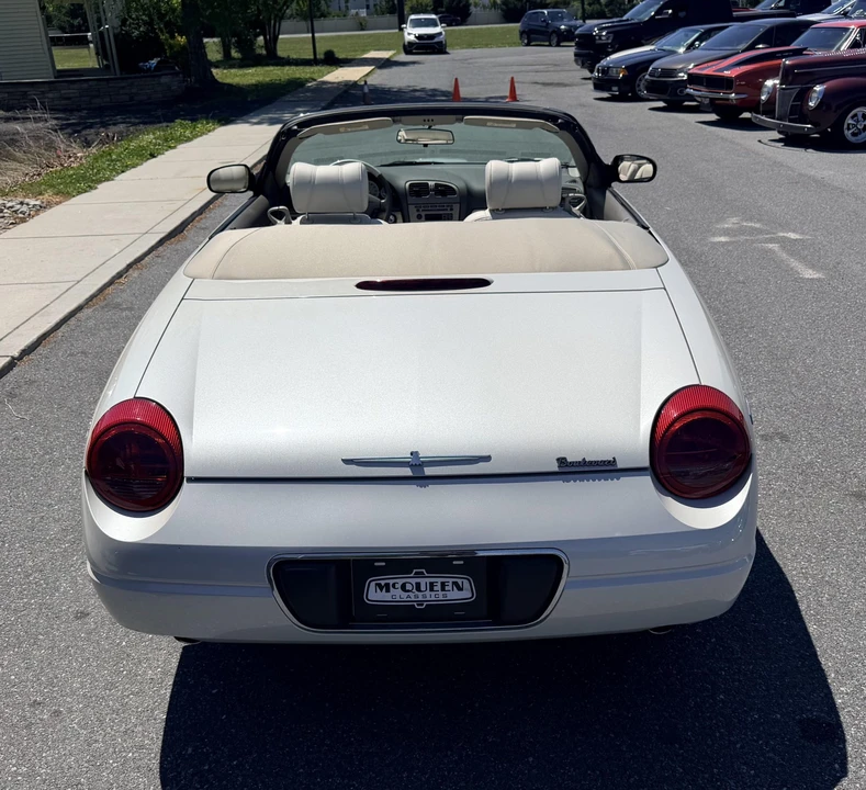 2005 Ford Thunderbird 11th Gen - Image 11 of 31