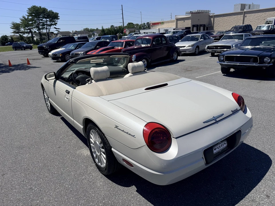 2005 Ford Thunderbird 11th Gen - Image 12 of 31