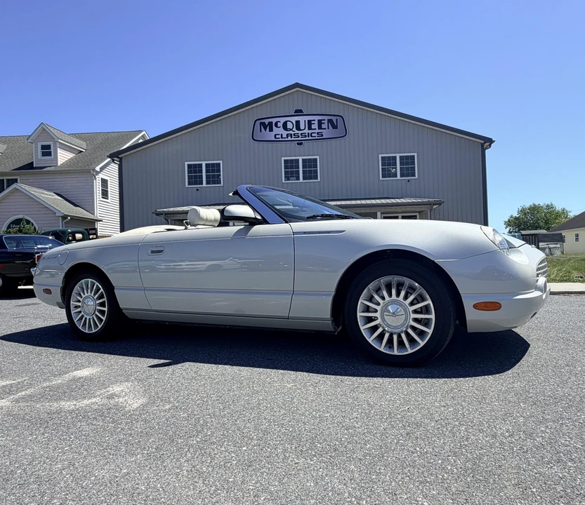 2005 Ford Thunderbird 11th Gen - Image 9 of 31