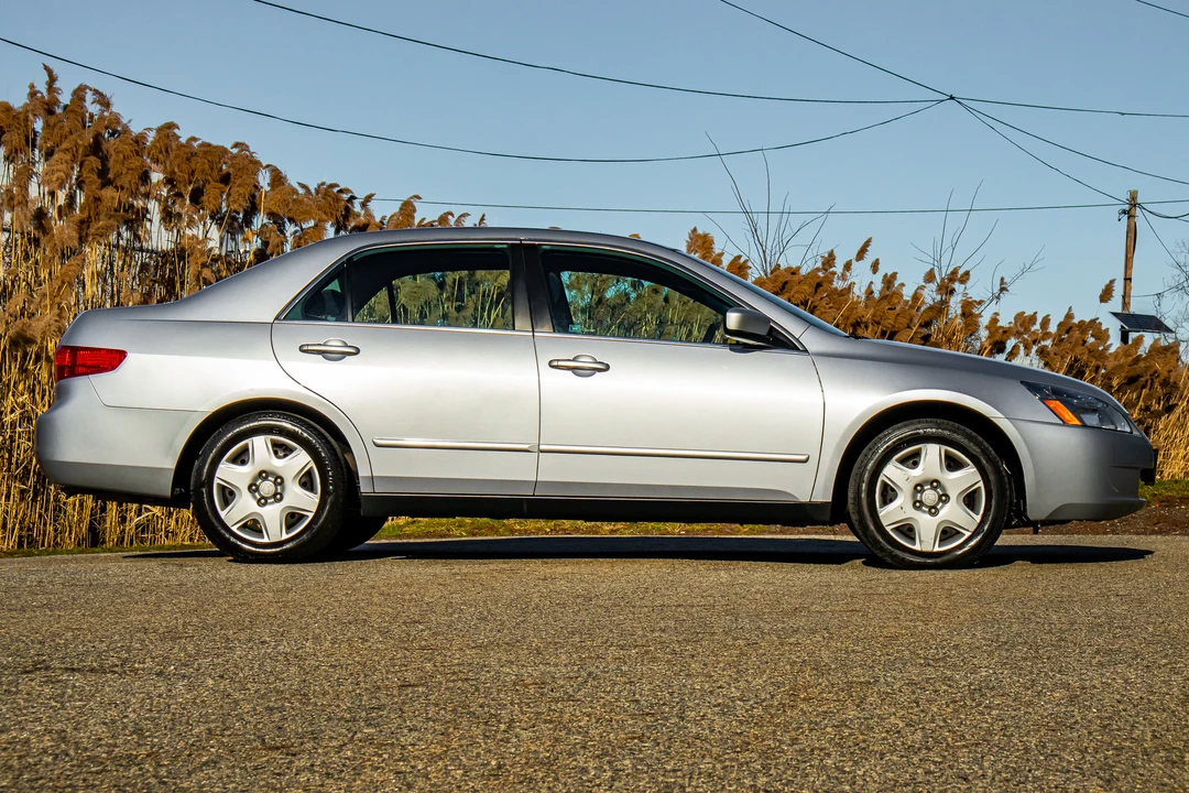 2005 Honda Accord 7th Gen - Image 13 of 31