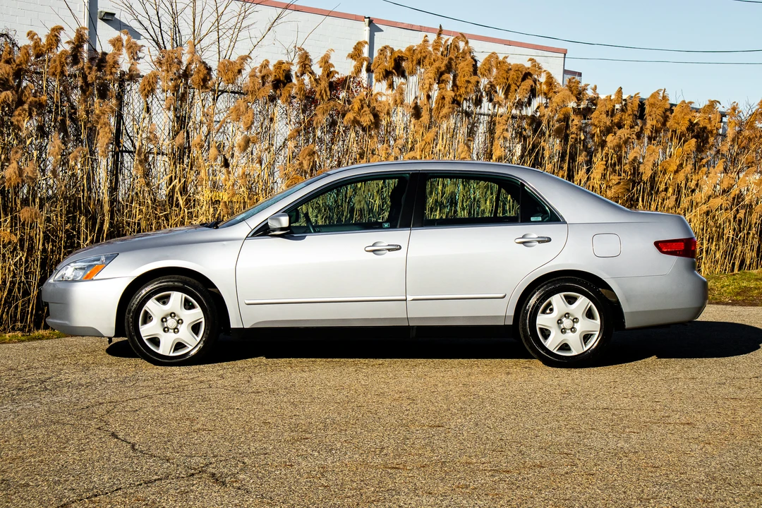 2005 Honda Accord 7th Gen - Image 5 of 31