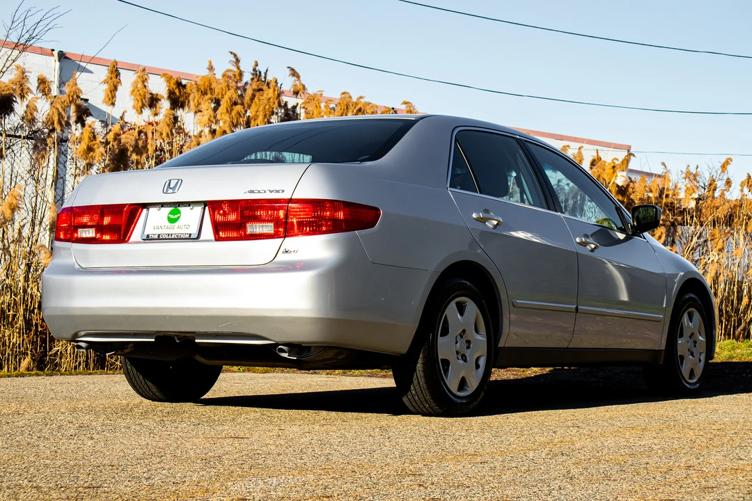 2005 Honda Accord 7th Gen - Image 11 of 31