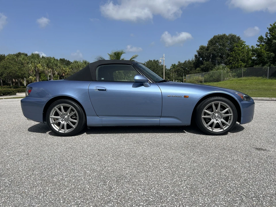 2005 Honda AP2 S2000 - Image 19 of 31